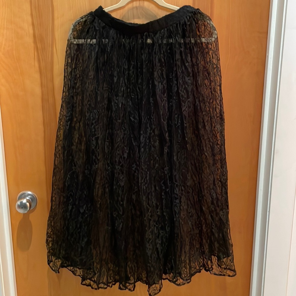 Vintage 80s-90s lace maxi skirt